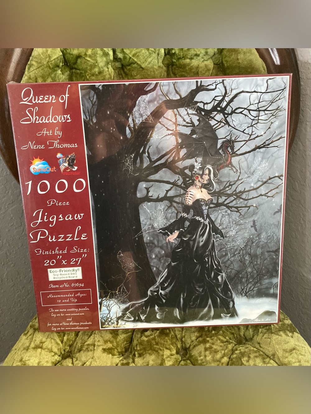Queen of Shadows 1000 Piece Fantasy Jigsaw Puzzle by Nene Thomas 20 x 27 SunsOut